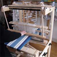 Julia countermarch loom in action